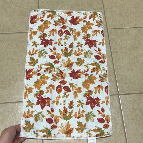 Free in Bundle — Fall Microfiber Kitchen Towel - Picture 1 of 3